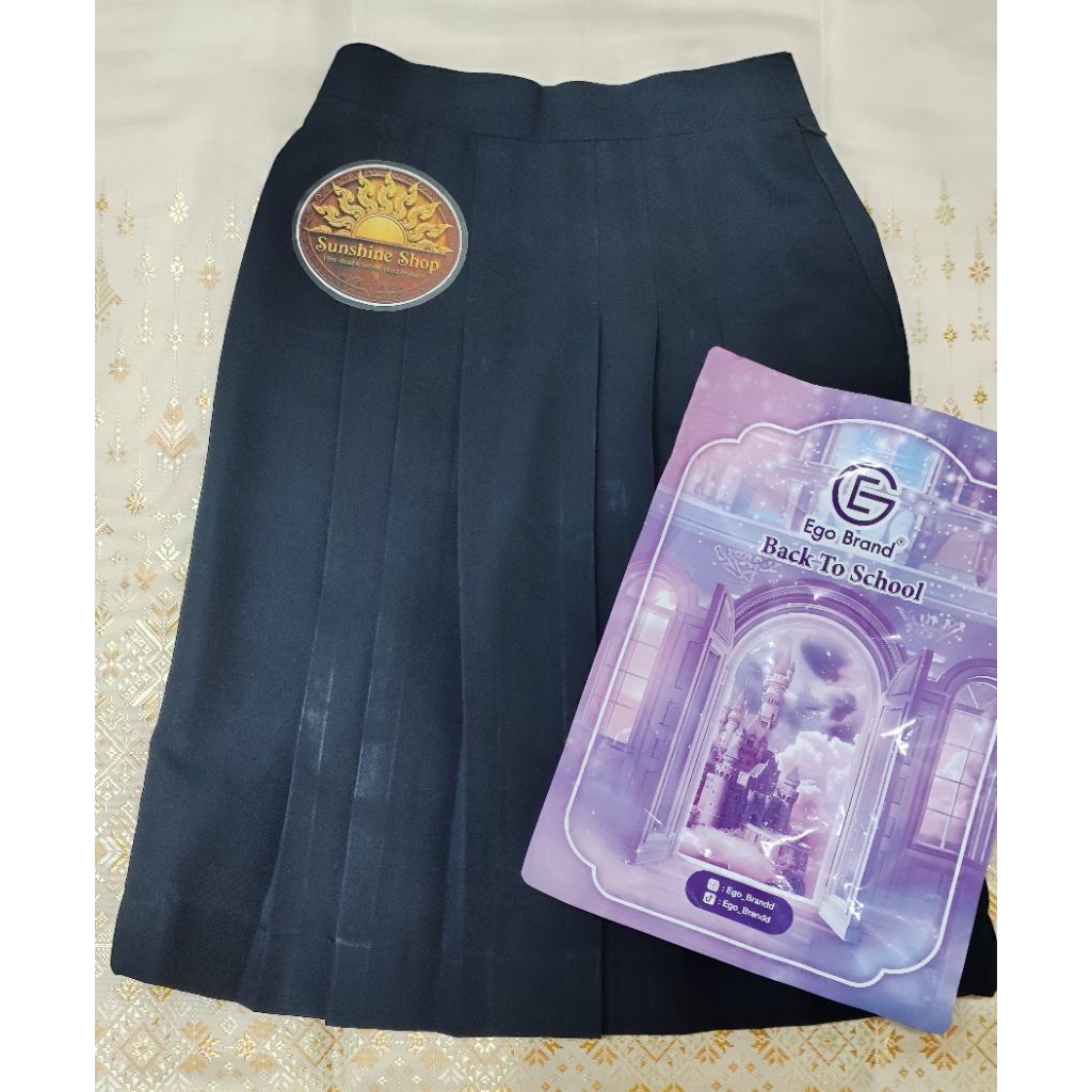 กระโปรงนักเรียน 6 จีบ ทรงแคบ Ego Brand เอว 26 ยาว 24 กรมเข้ม