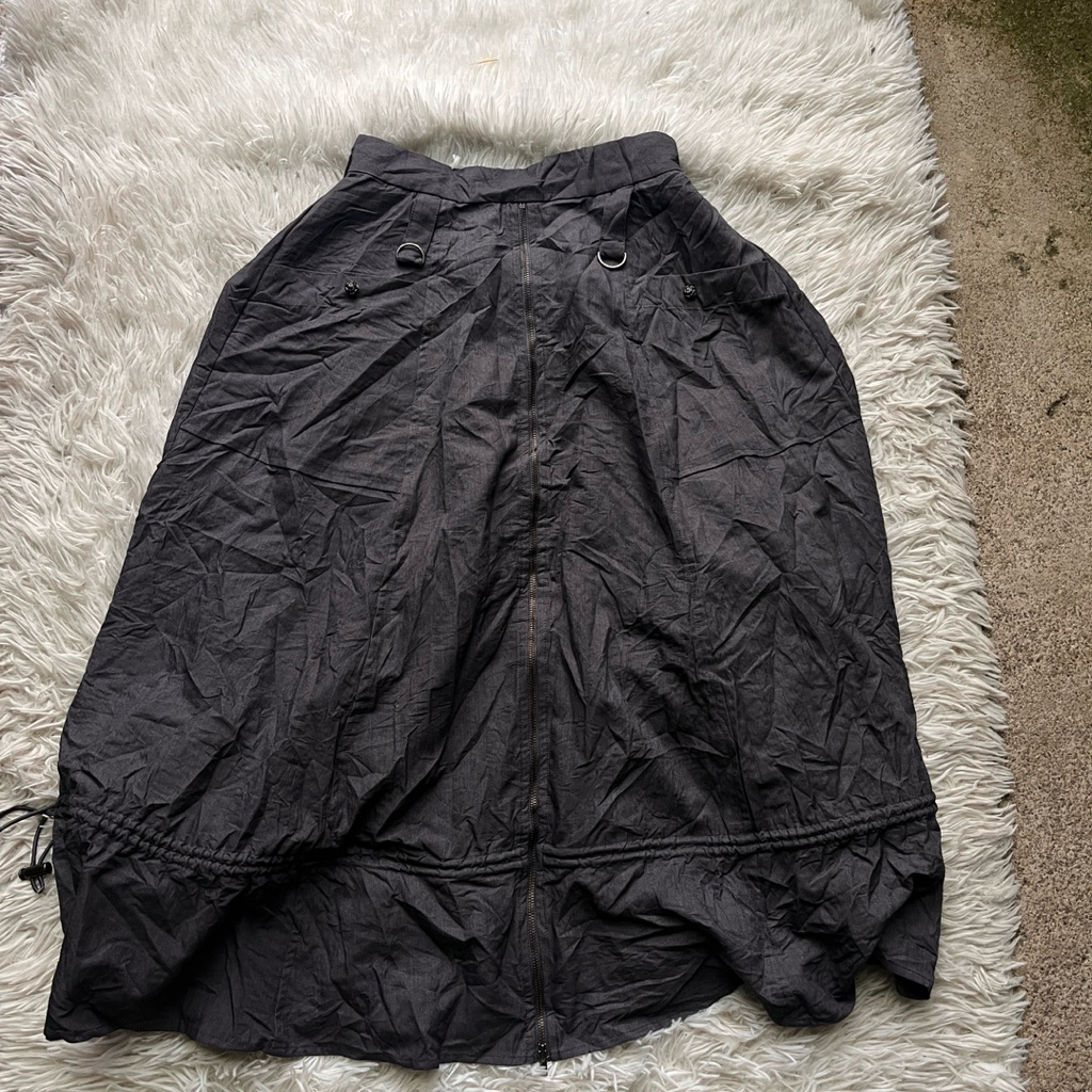 กระโปรงบอลลูนยาวสีเทาเข้ม axes femme แบรนด์ญี่ปุ่นของแท้ 100%