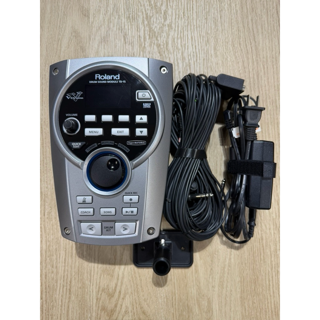 โมดูลกลองไฟฟ้า Roland TD-15 พร้อมชุดสาย มือ2 สภาพสวย ของแท้ (รับประกัน 30 วัน)