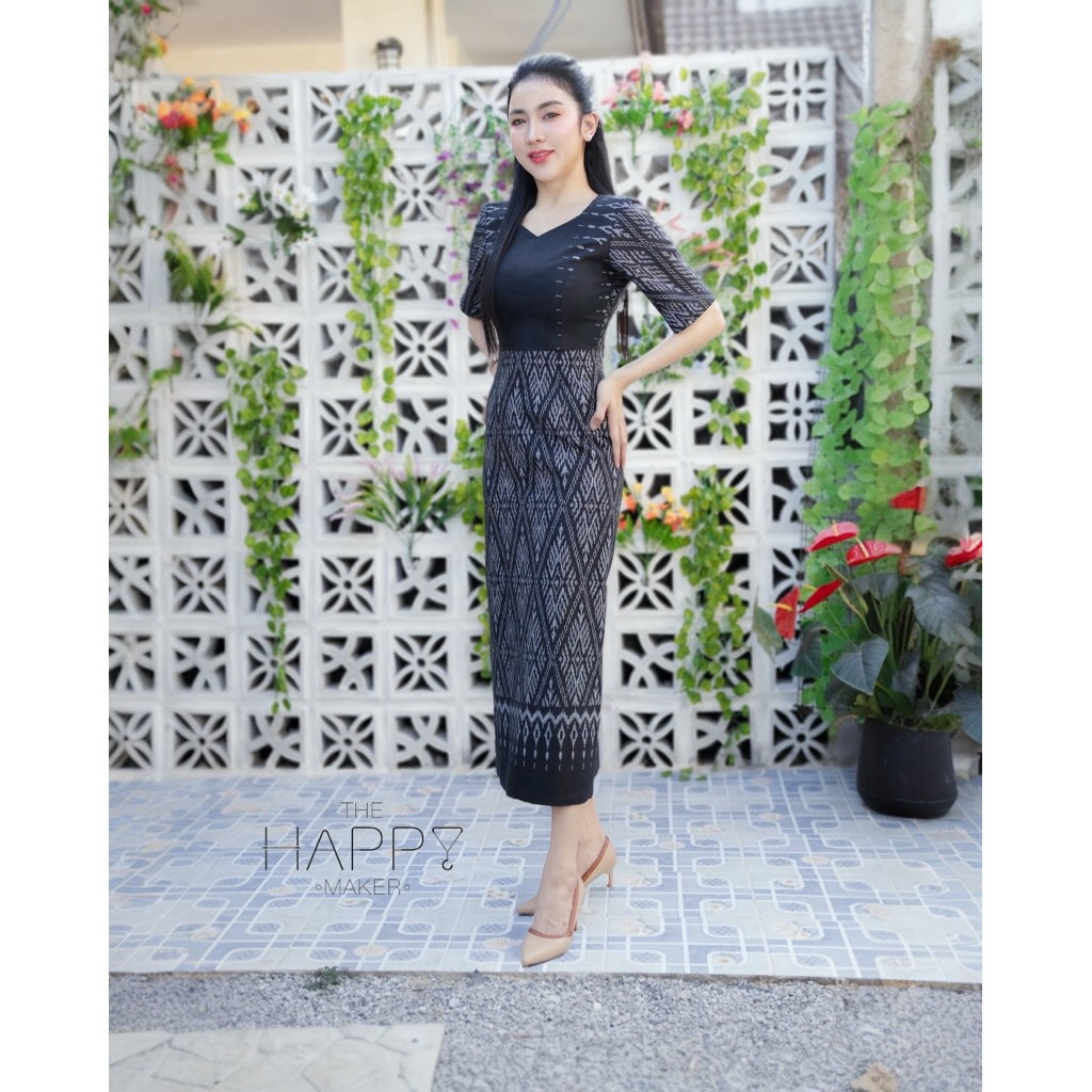 [แบรนด์ไทย] เดรสผ้าฝ้ายลายไทยสีดำ ผ้ามัดหมี่ทรงยาว สวมได้ทุกวัย ไม่เชย สวยสุภาพ เหมาะกับทุกโอกาส