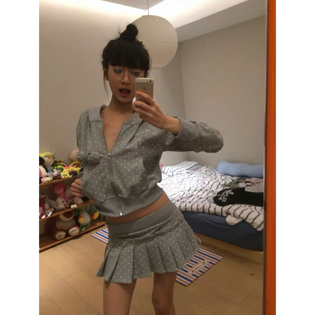 Pre-order / CGGA กระโปรงพลีททรงเอ ลายจุด