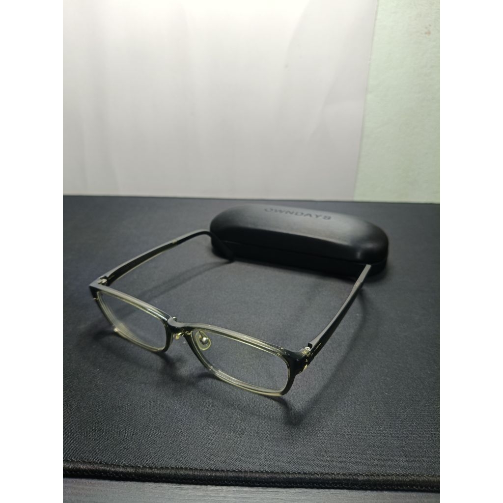 กรอบแว่น OWNDAYS แท้ รุ่น ON2022 สีเทาใส ทรงเหลี่ยม น้ำหนักเบา พร้อมกล่อง