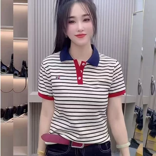 เสื้อโปโลแขนสั้นลายทางปักลายแฟชั่นใหม่ปี 2026 สำหรับฤดูร้อน ไซส์ใหญ่ ทรงหลวม สไตล์เกาหลี ใส่ได้หลายโอกาส เสื้อแฟชั่นเฉพา