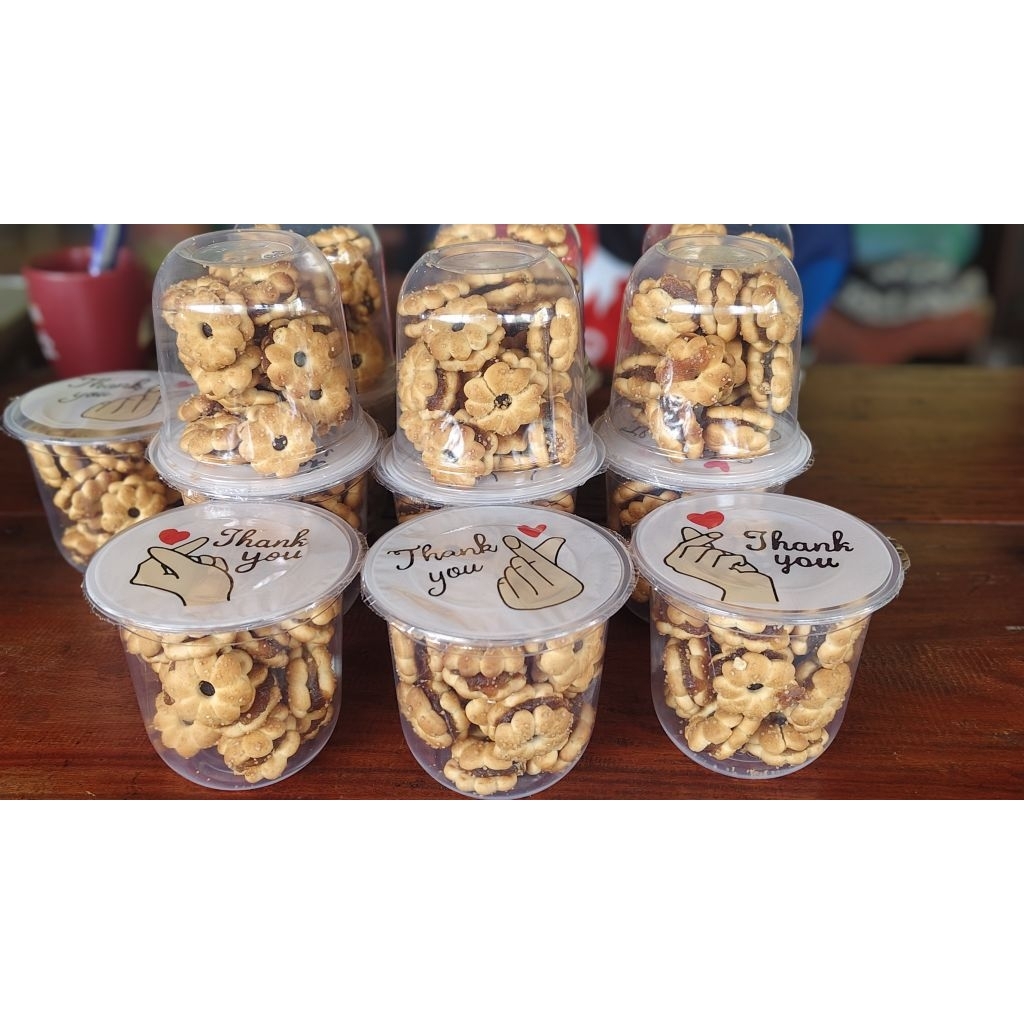 ขนมกระปุก อร่อยๆ  12กระปุก