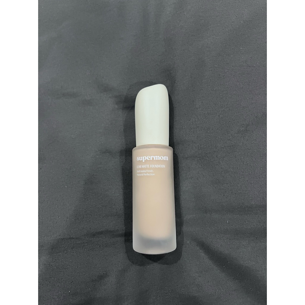 รองพื้น Supermom สี21N เหลือ90%