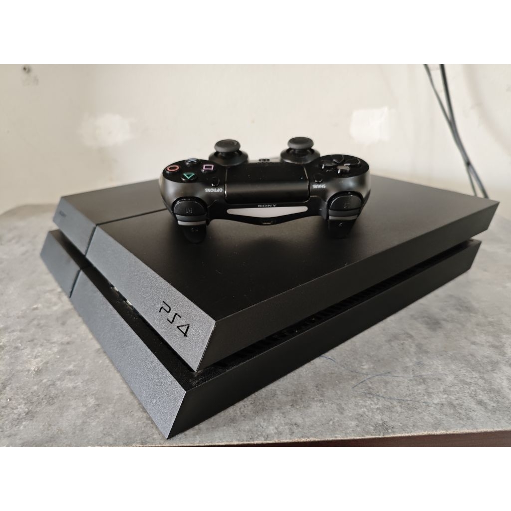 ps4 มือสอง จอยแท้ พร้อมเล่น