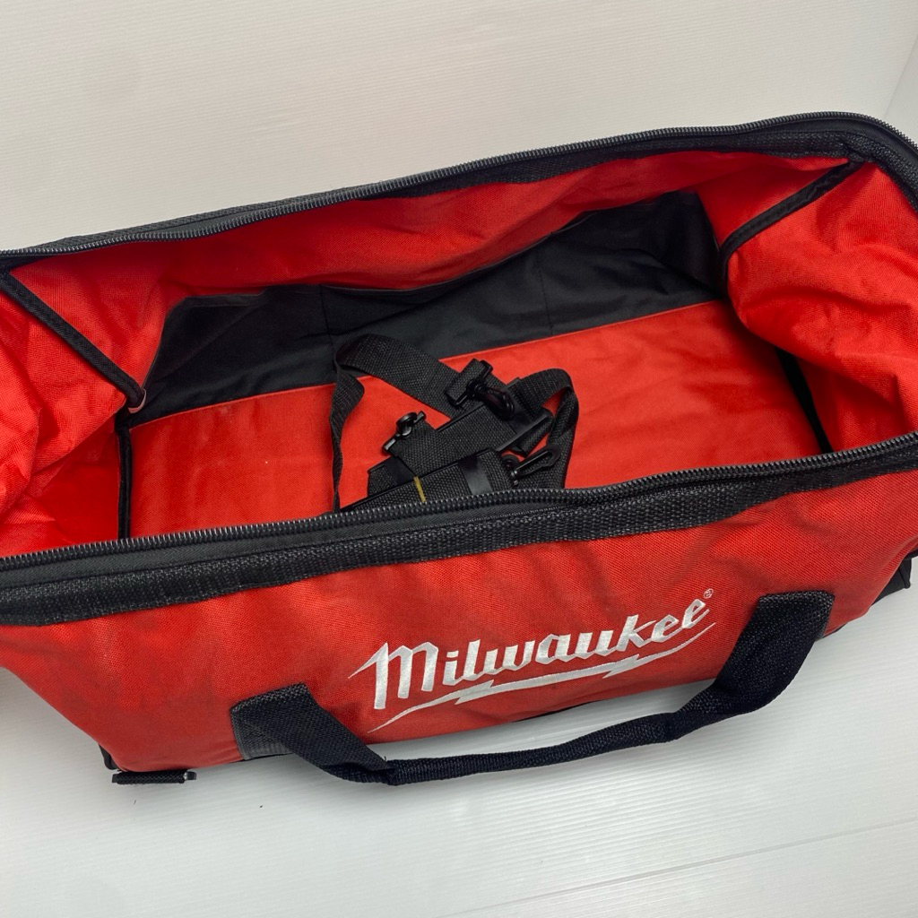 Milwaukee Contractor Tool Bag กระเป๋าเกฺ็บเครื่องมือ กระเป๋าแบรนด์ใส่ของ กระเป๋ามือสอง