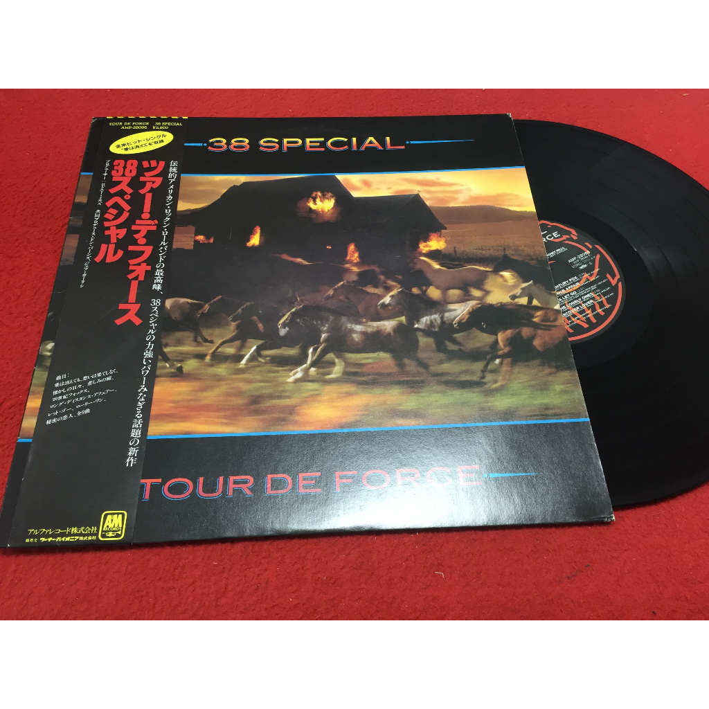 Tour de Force  -  38 Special  ขนาด 12 นิ้ว LP ร้าน PinHaiMusic B94
