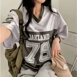 เสื้อทรงสเก็ตผู้หญิงเกาหลีมาใหม่ oversize เสื้อผ้าสาวอวบคนอ้วนไซส์ใหญ่ เสื้อโอเวอร์ไซส์บาสเท่ๆ วินเทจ กีฬาลําลองทรงหลวม
