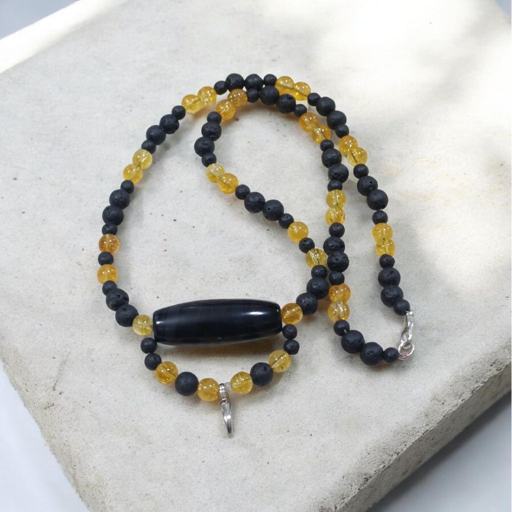 สร้อยคอหินซิทริน และหิน back again และหินภูเขาไฟความยาว 18 นิ้วแขวนพระได้ 1 องค์