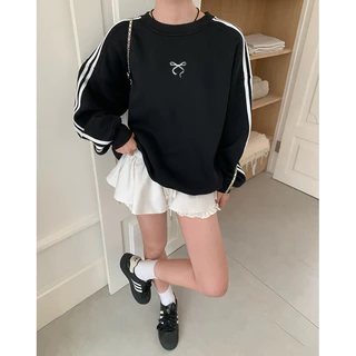 Hotgirl พร้อมส่ง เสื้อสเวตเตอร์ผู้หญิง เสื้อกันหนาวแขนยาว คอกลมแบบ พิมพ์โบว์ สไตล์สปอร์ต