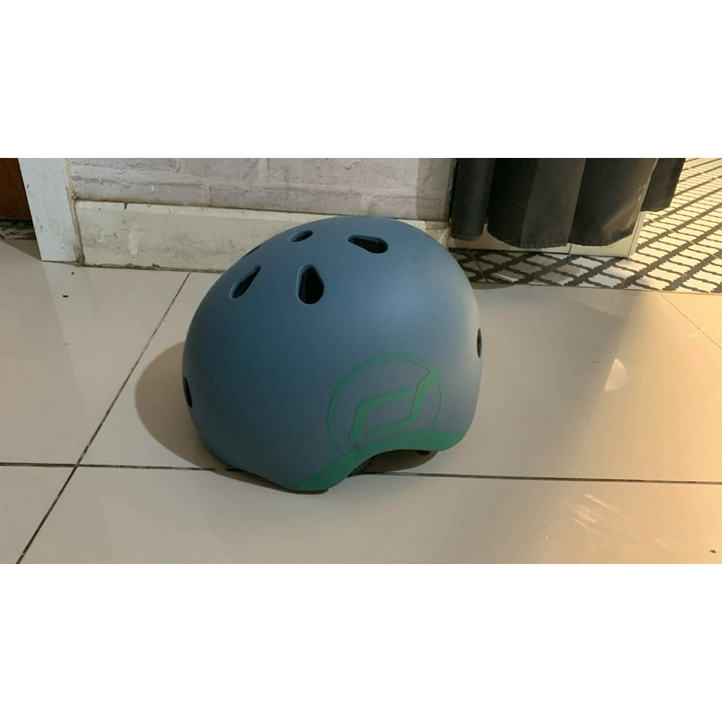 หมวกกันน๊อคเด็ก scoot and ride