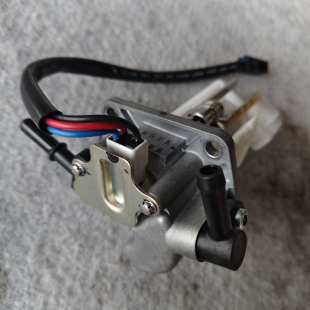 ปั๊มติ๊ก ปั๊มน้ำมัน FUEL PUMP KLX250 DTK250 KLX125i แท้ ใหม่