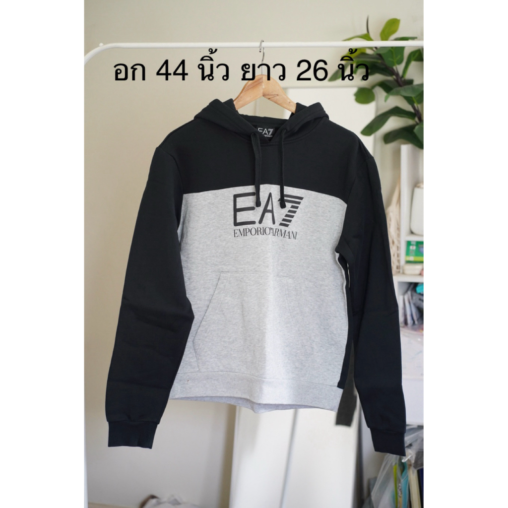 Armani EA7 เสื้อกันหนาวฮู้ดดี้ มือสอง ใส่2ครั้ง