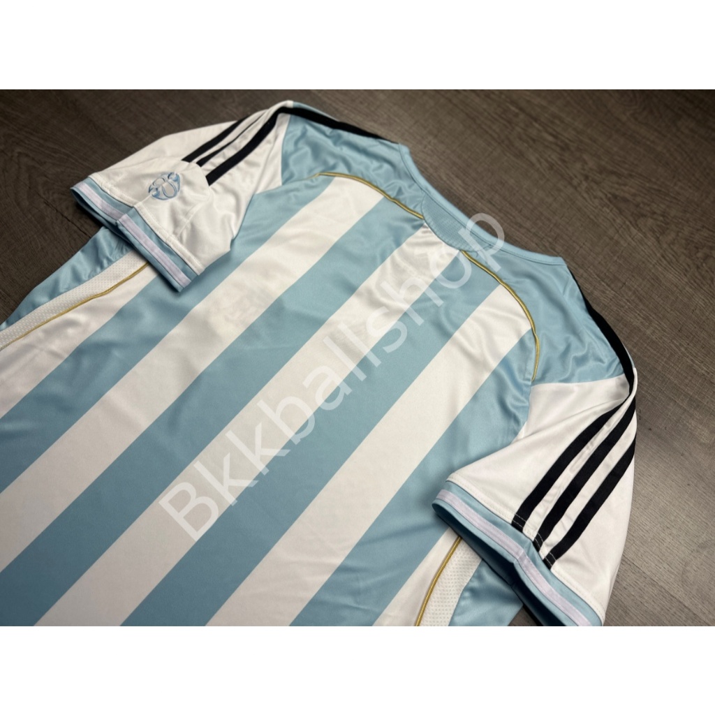 [Retro] – เสื้อฟุตบอล ทีมชาติ อาเจนตินา Home ฟุตบอลโลก ปี 2006 เบอร์ชื่อ 10 RIQUELME 19 MESSI ราคา ถูกที่สุด ดีลบีเคเค แกลเลอรีภาพที่ 9