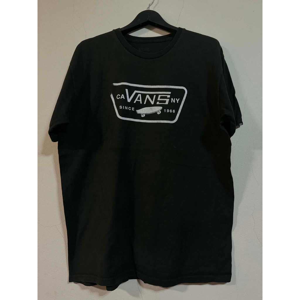 เสื้อยืด คอกลม  Vans