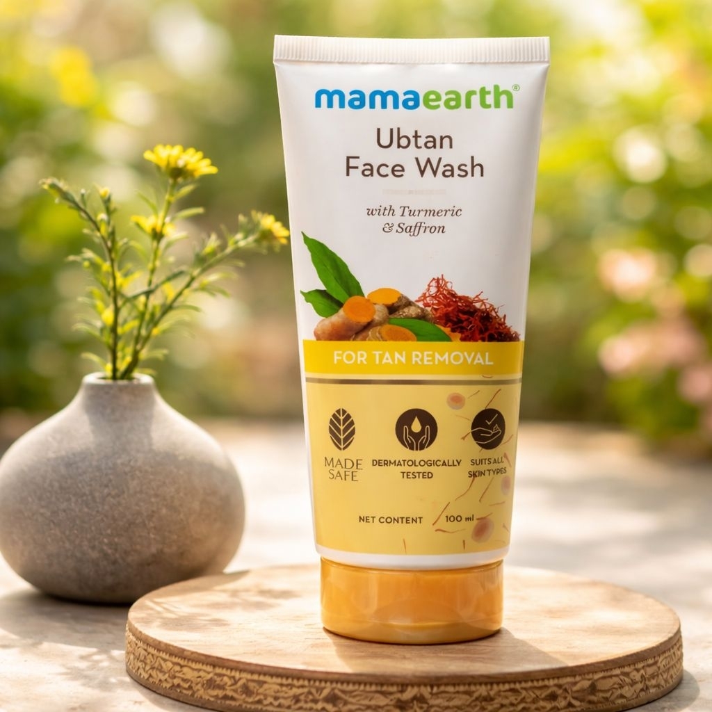 ผลิตภัณฑ์ล้างหน้า Mamaearth Ubtan ขนาด 100 มล. ผสมขมิ้นและหญ้าฝรั่น ช่วยขจัดรอยดำจากแดด