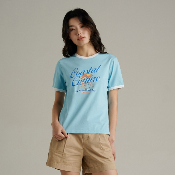 Mc JEANS (แม็คยีนส์) เสื้อยืดผู้หญิง เสื้อยืดแขนสั้น ทรงเรกูลาร์ สีฟ้าอ่อน (Mc Resort Collection) MTTZB52