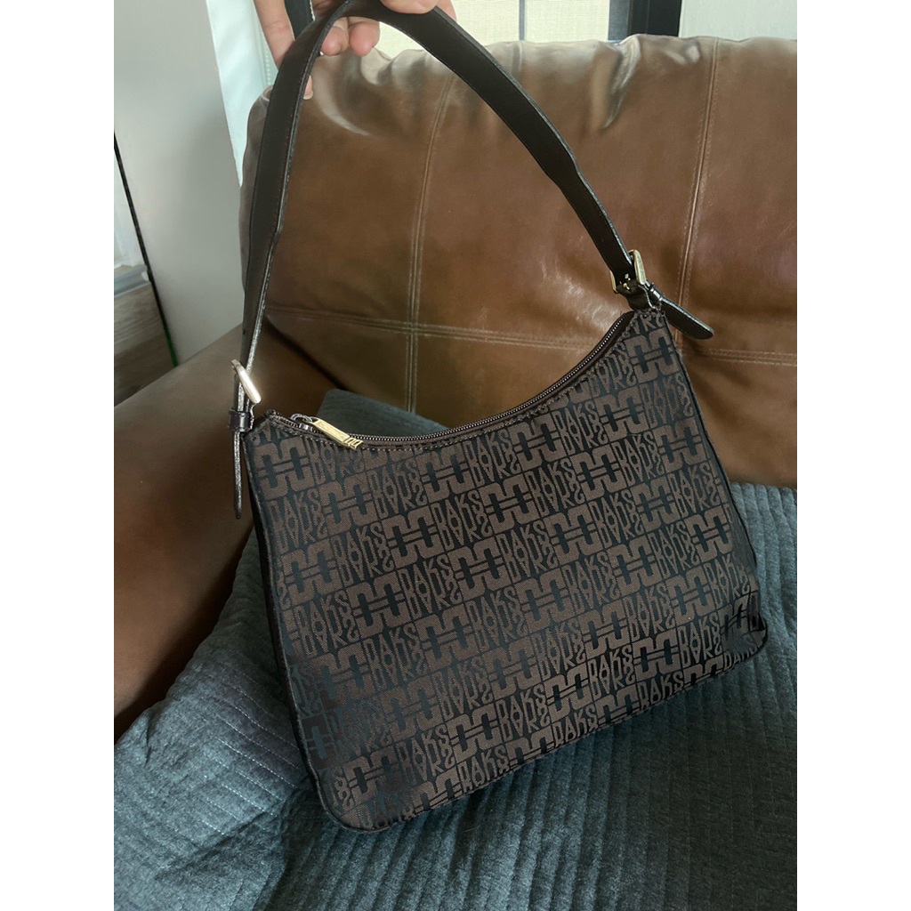 กระเป๋า Daks london ตู้ญี่ปุ่นมือสอง