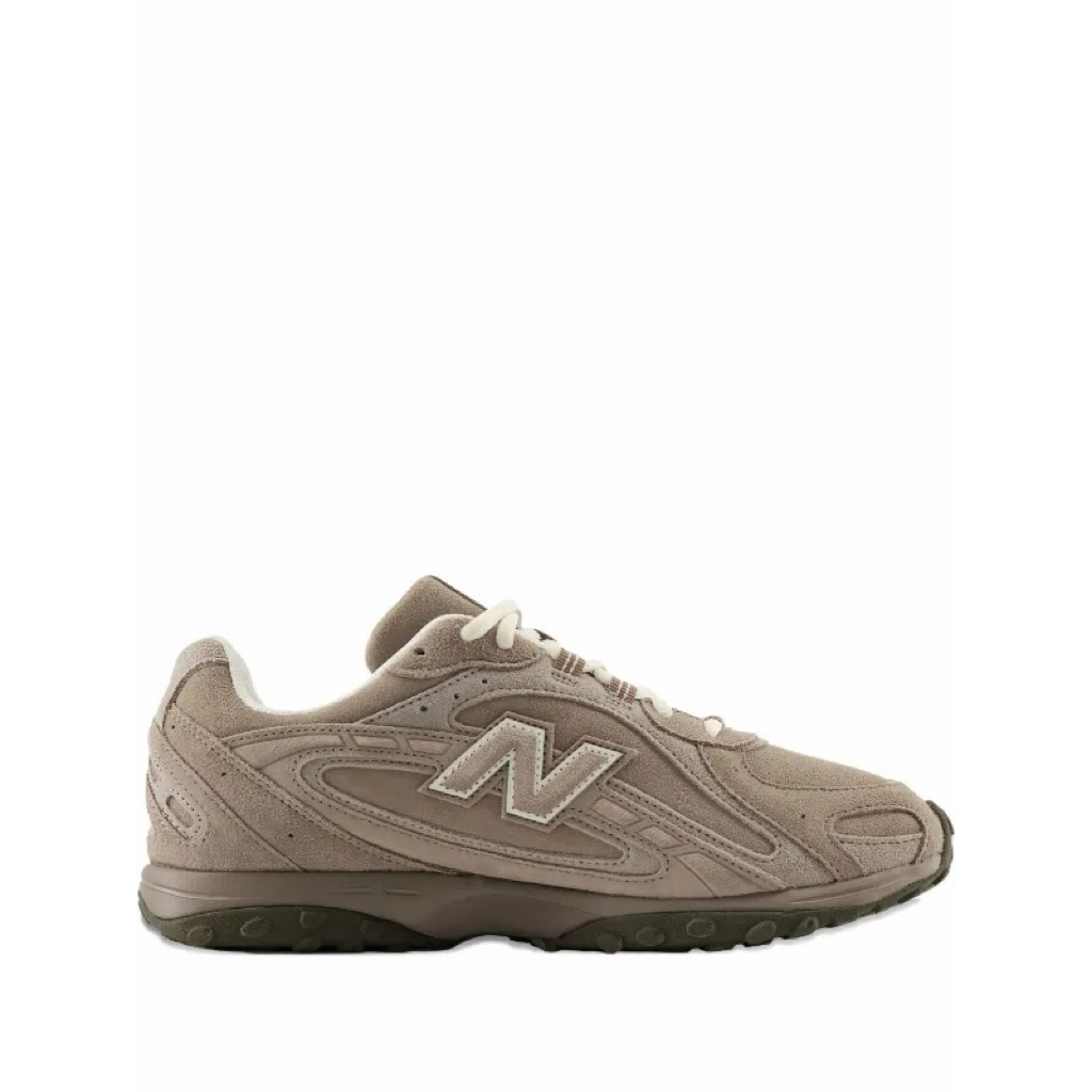 New Balance 204L สี brown size 39.5 ของใหม่ ของแท้ ซื้อจากNBสยามเซนเตอร์