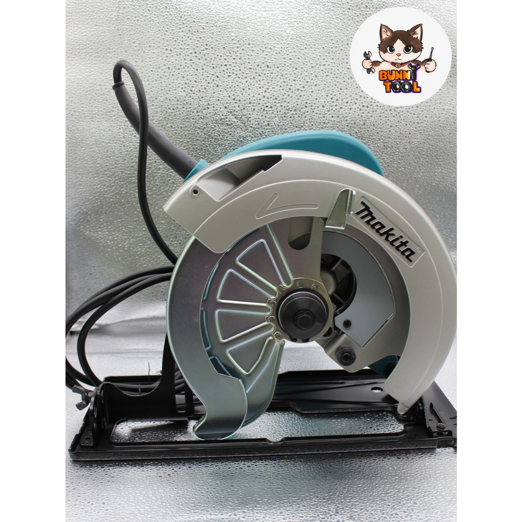 MAKITA เลื่อยวงเดือน ขนาด 9-1/4 นิ้ว (235 มม.) กำลังไฟ 2,000 วัตต์ รุ่น N5900B