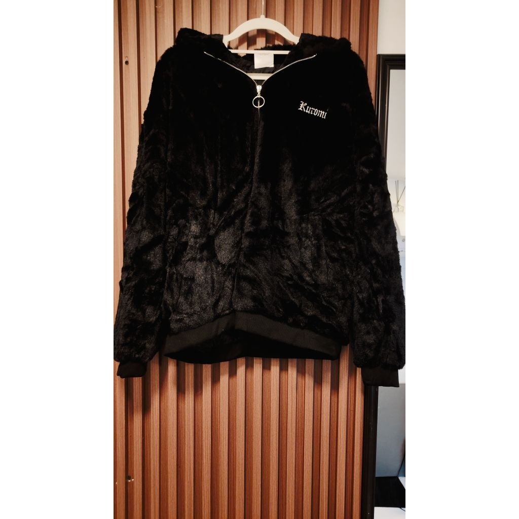 แจ็กเก็ต KuromiFurParka จาก donki