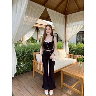 ชุดเซท 2 ชิ้น เสื้อกล้ามแต่งขอบลูกไม้ กางเกงขาสั้นเอวสูง
