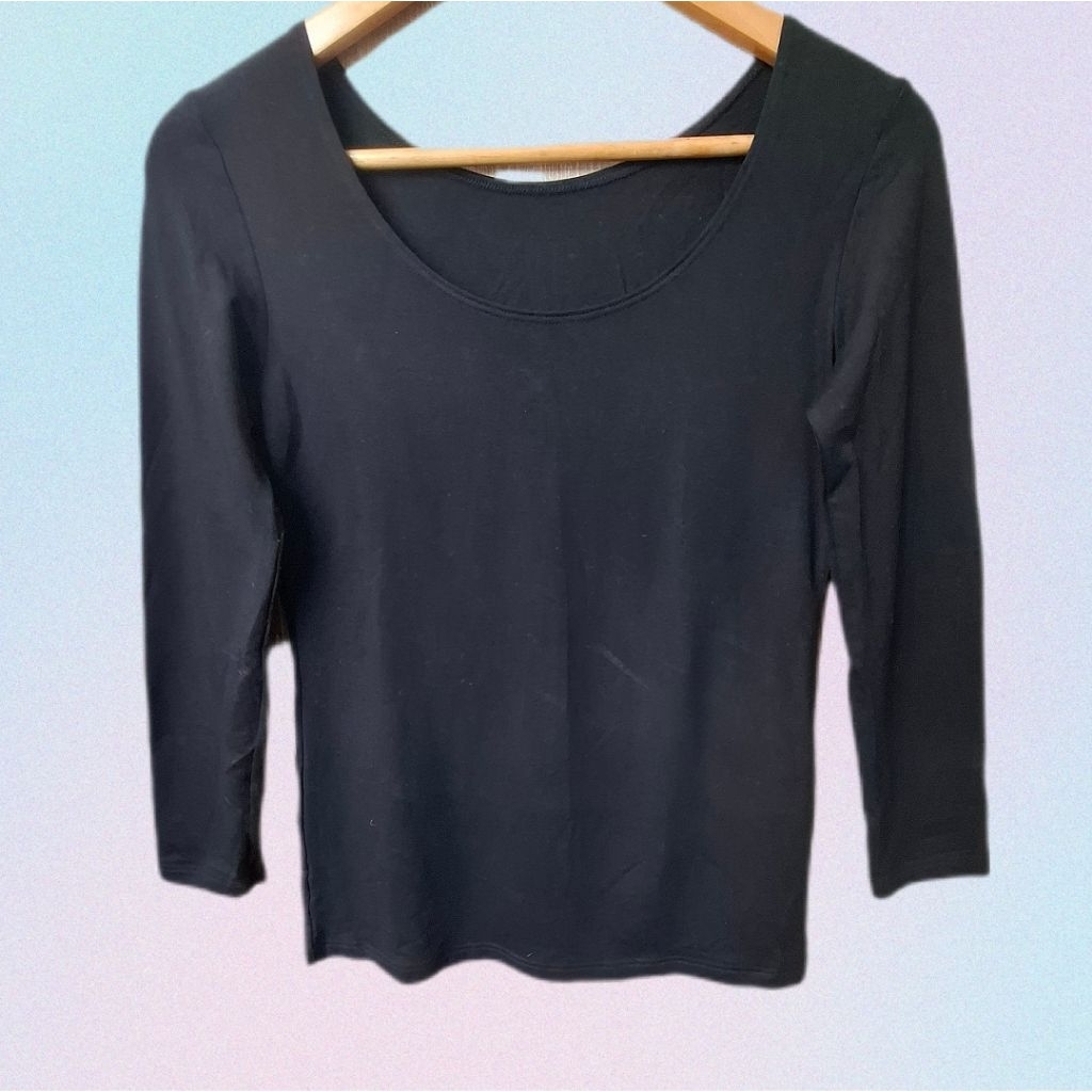 F749เสื้อHEATTECHEXTRAWARMUNQLO