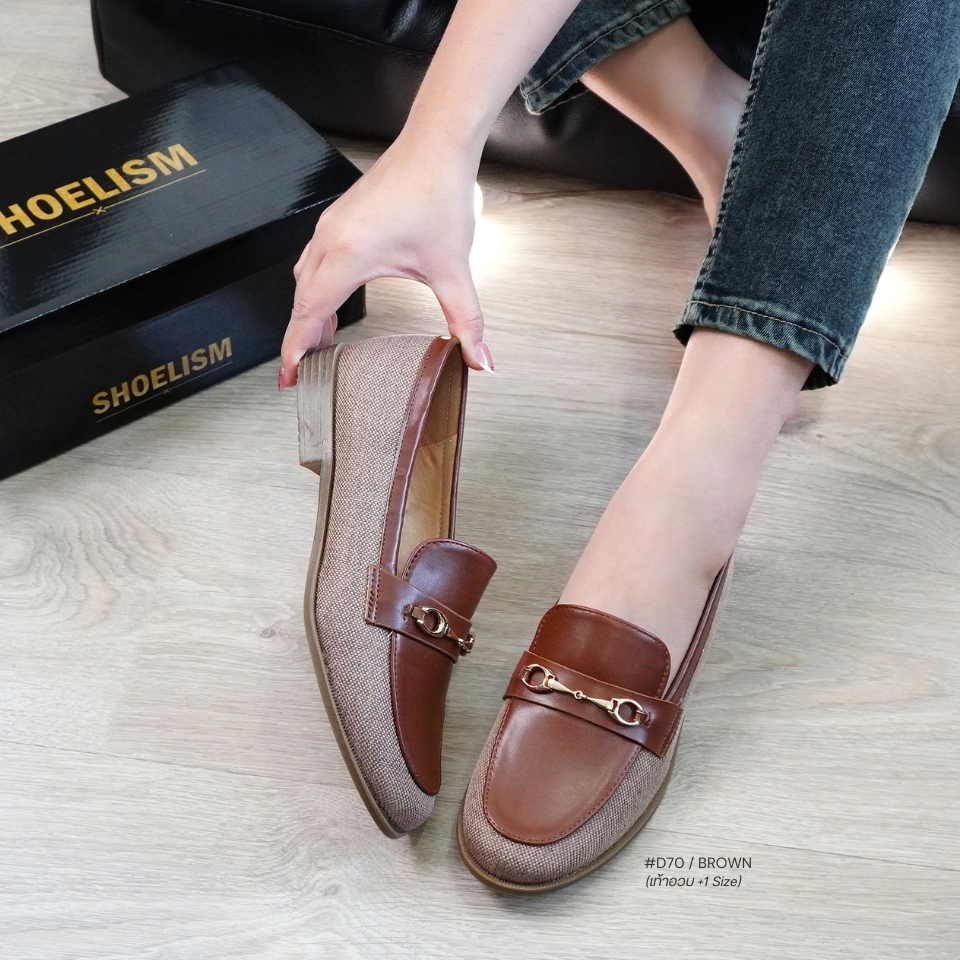 D70 #Loafers มีความผสมผ้าแคนวาสกับหนัง ให้ลุคลูกคุณหนูมาก SHOELISM #รองเท้าผู้หญิง