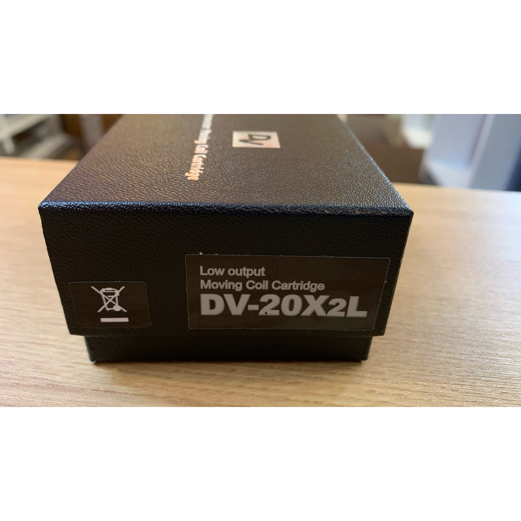 หัวเข็มเครื่องเล่นแผ่นเสียงDYNAVECTOR DV20X2L 0.30mv 9.2g