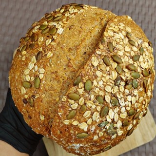 ขนมปังซาวโดว์ธัญพืช7ชนิดผสมแป้งโฮลวีท 7grains sourdough​ bre…