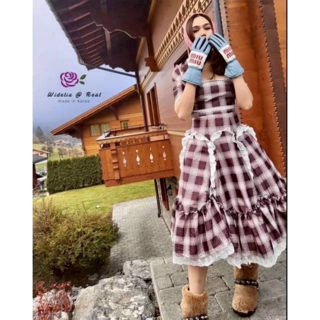 🌟 Used like new 🎄Wideria@real 🧸 ชุดเซทแม่ชม งานตามหา เสื้อครอปลายสก๊อตแต่งลูกไม้ใช้ผ้าเย็บตัดต่อ แฟช