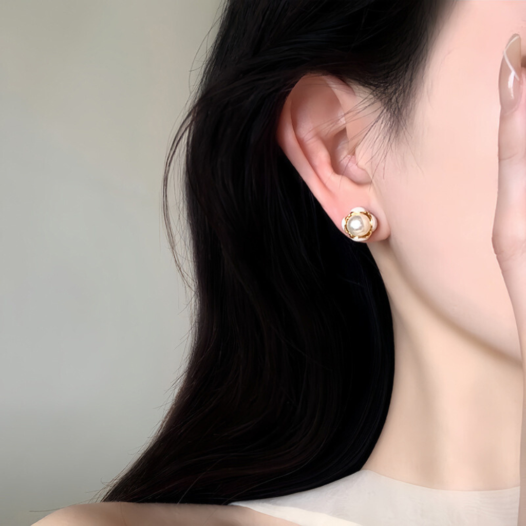 nnjew ต่างหู รุ่น Pearl Bloom ต่างหูแฟชั่น ผู้หญิง Model รูปที่ 5