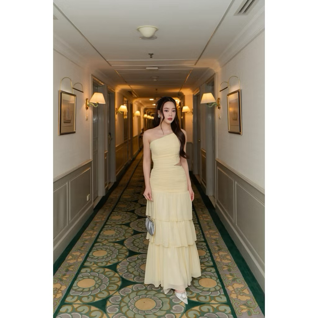 vienna maxi dress แบรนด์ misschiara สี light yellow ไซส์ S