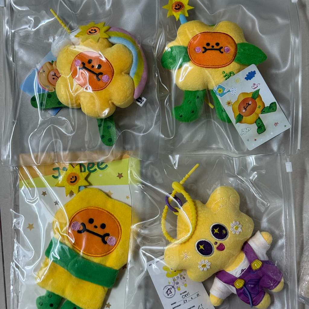 (พร้อมส่ง) Jaidee / Ceri Doll keychain ตุ๊กตาใจดี เซรี่