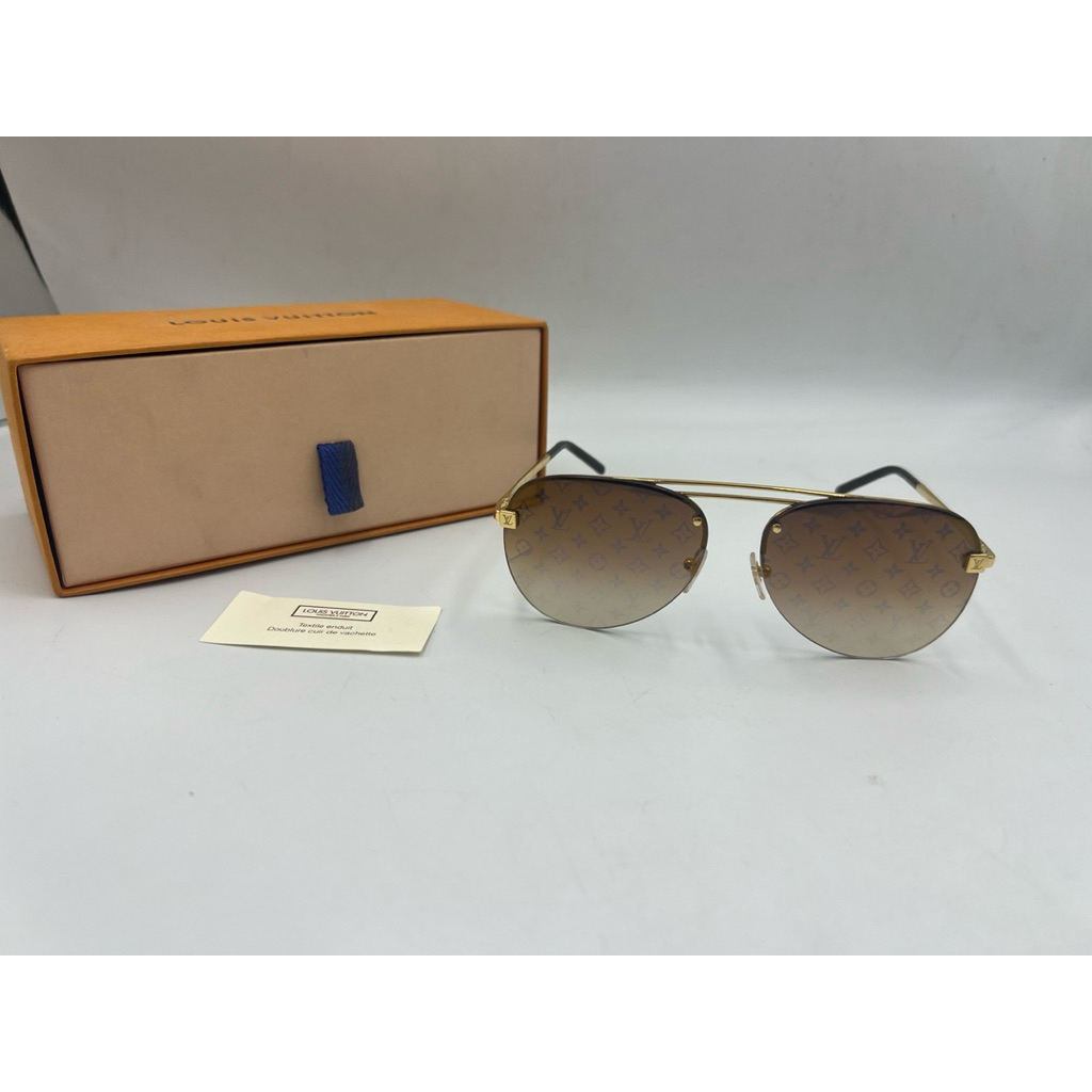 Louis Vuitton Sunglasses แท้💯 มือสอง