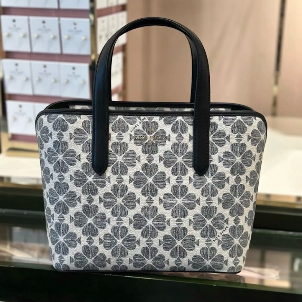KATE SPADE Signature Spade Flower Small Tote มีสีให้เลือก