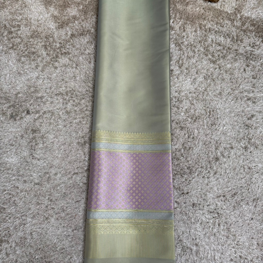 KK274 ผ้าไหมแกมฝ้าย ทอลาย ไหมการบิน สีครีมม่วง ขนาด 2 หลา