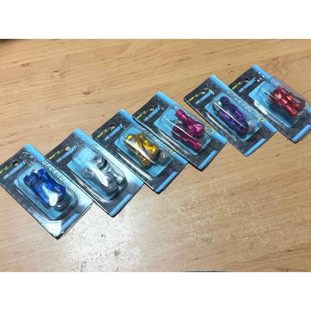 จุ๊บลม Mfz ขนาด 10mm. ราคาต่อ 1 คู่ คละสี ขนาดเกลียวเติมลม8mm. เกลียวลงล้อ 10mm.