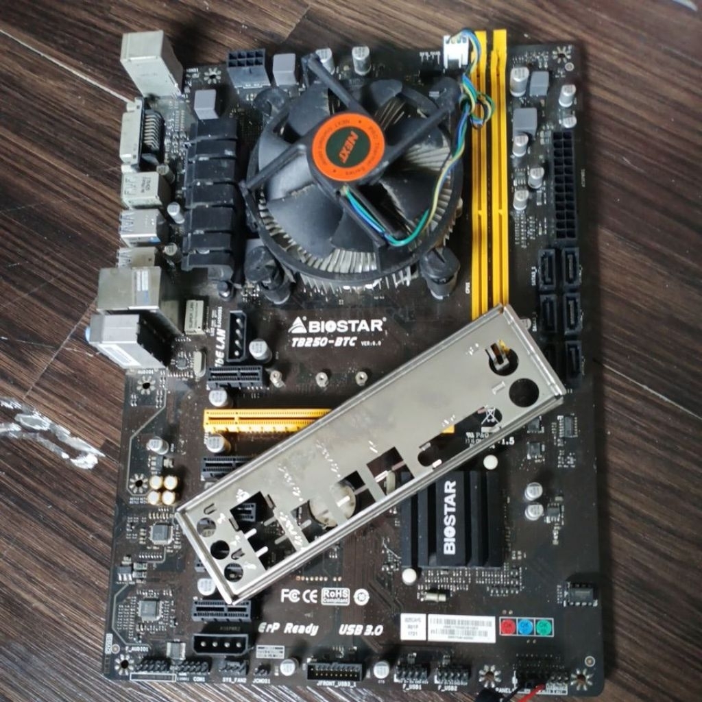 สินค้ามือสองใช้งานได้ปกติ MB Biostar TB250-BTC + CPU I3 7100 ขายเหมารวม