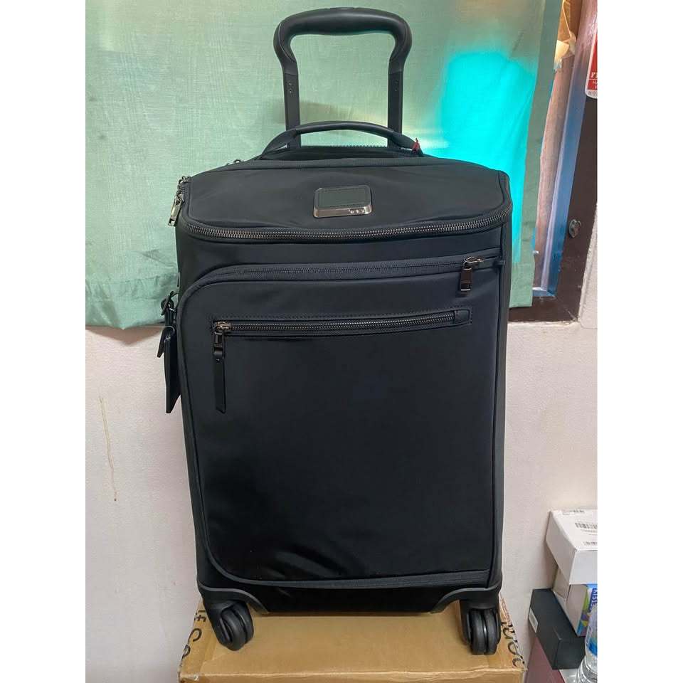 ลดพิเศษ!! TUMI VOYAGEUR LEGER INTERNATIONAL CARRY-ON กระเป๋าเดินทาง ถือขึ้นเครื่อง Tumi #Tumi ยังไม่