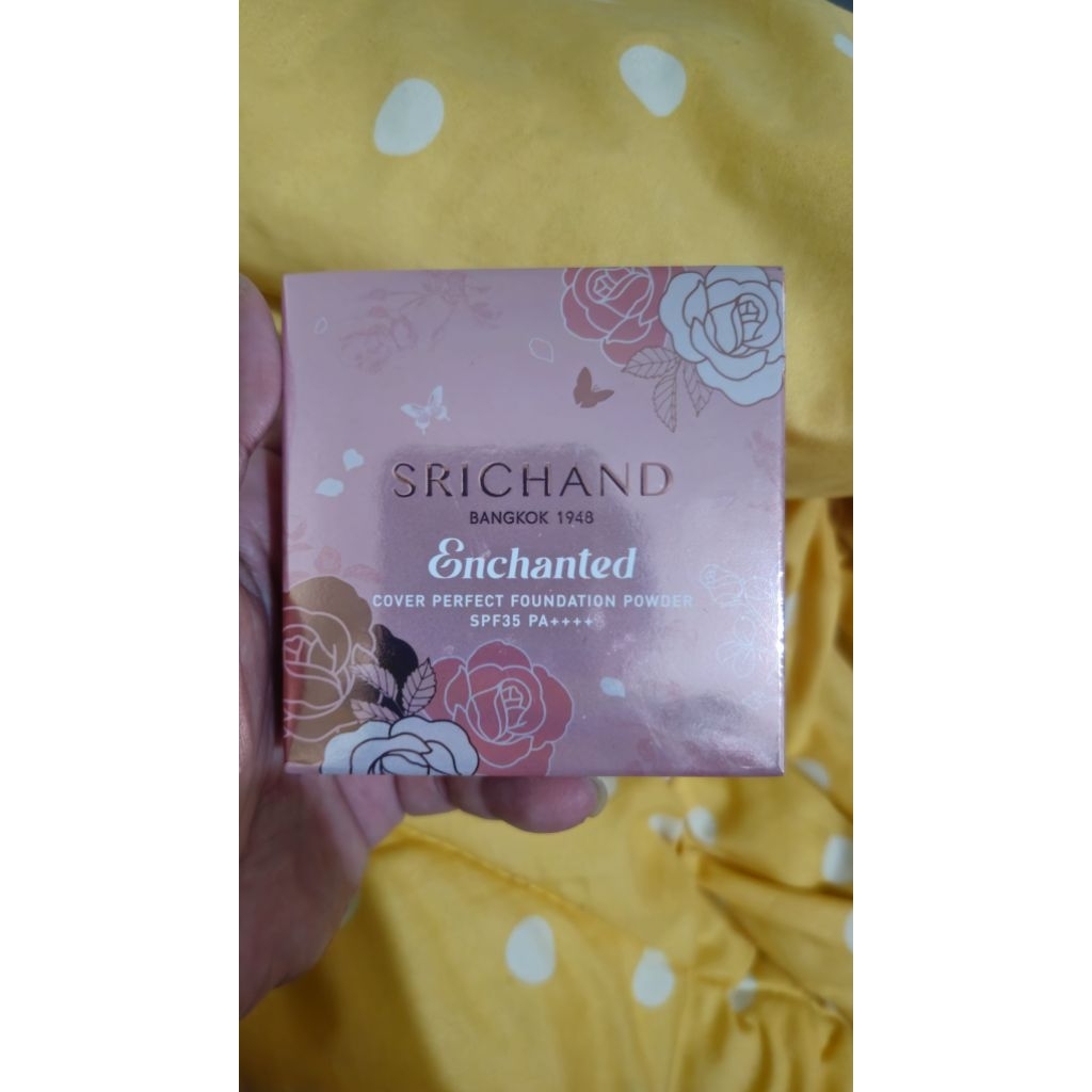 Srichand Enchanted Cover Perfect Foundation Powder SPF35 PA++++ 9g"แป้งเจ้าหญิง" ของแบรนด์ศรีจันทร์