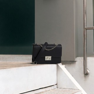 (ไม่มีกล่อง) MUNIGA กระเป๋าสะพายรุ่น 