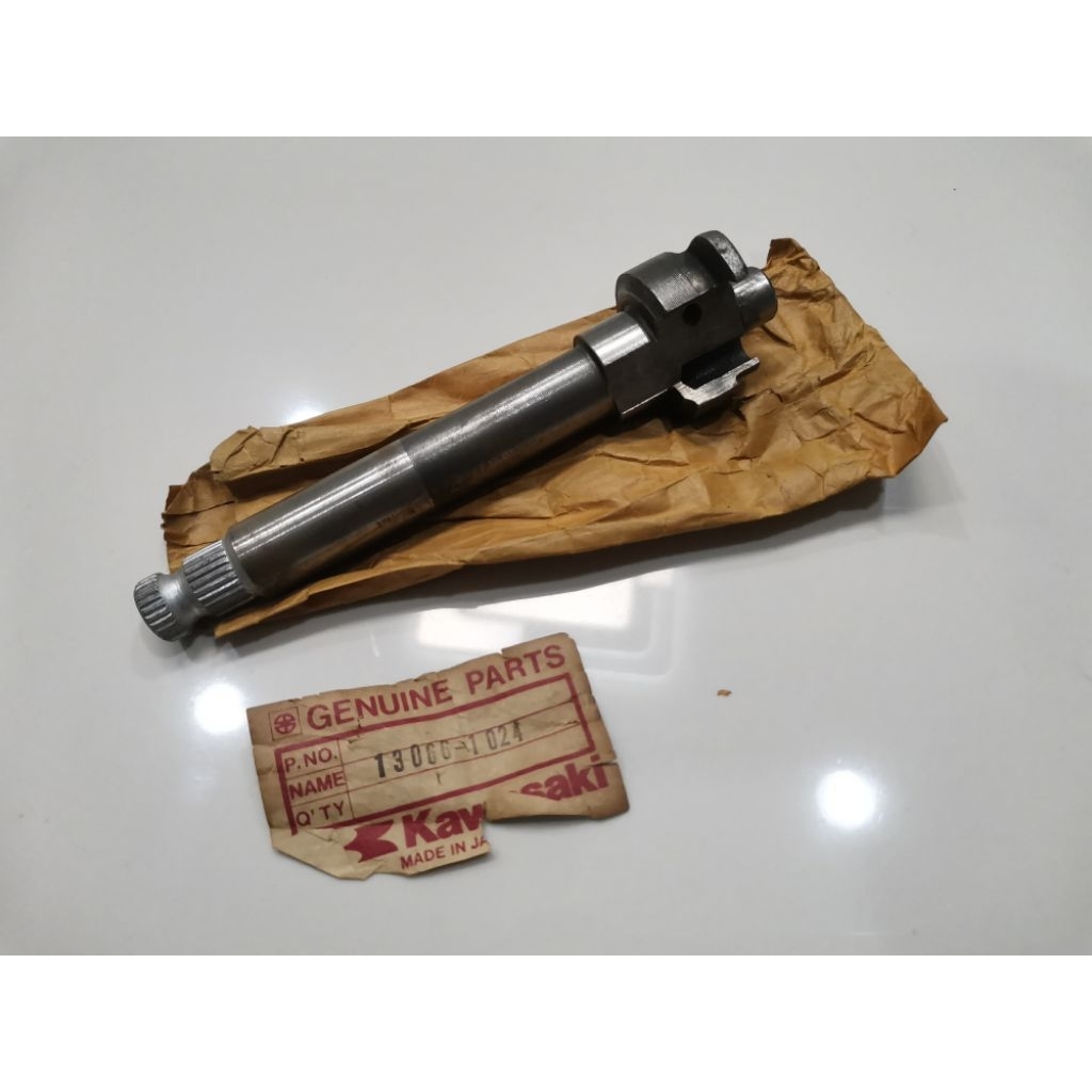 แกนสตาร์ท แท้ใหม่ ญี่ปุ่น Kawasaki GTO GTO110 GTO125 KH110 KH125