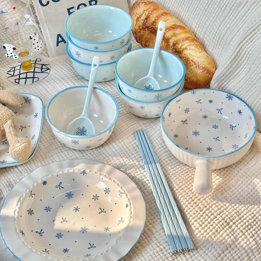ชุดชามเซรามิก Snow ชุดใหม่สำหรับใช้ในครัวเรือน คุ้มค่า เหมาะสำหรับรับประทาน ชามข้าว จาน ชามโยเกิร์ต