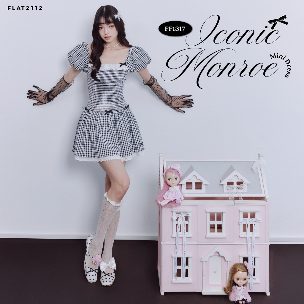 FLAT2112 : ICONIC MONROE MINI DRESS เดรสสั้นลายสก็อตขาวดำ เดรสแขนพัฟสไตล์ลูกคุณหนู เดรสแต่งลูกไม้และโบว์ (FF1317)