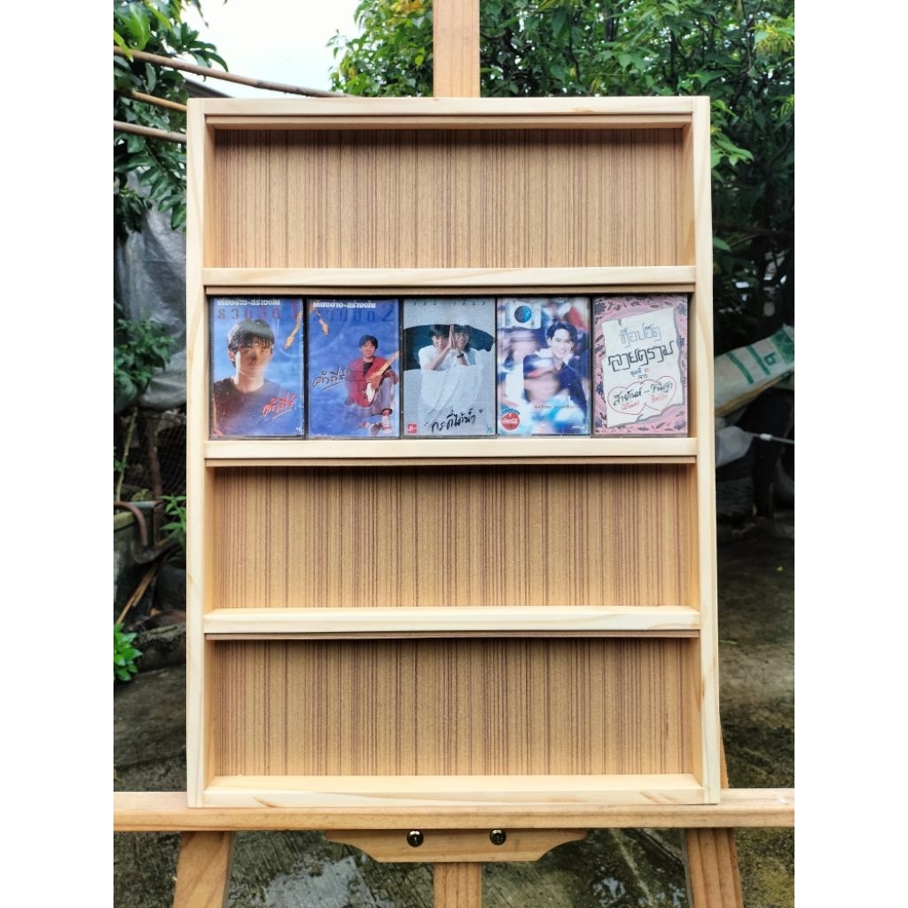 ชั้นวางเทป 20 ม้วน แบบโชว์หน้าเทป (มีกันตกล็อคข้างบนชั้นเทป)