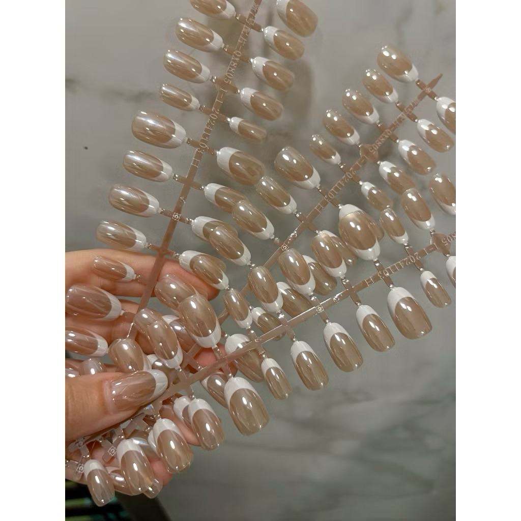 เล็บปลอม 30 ชิ้น พร้อมติด 🤍French Nail🤍