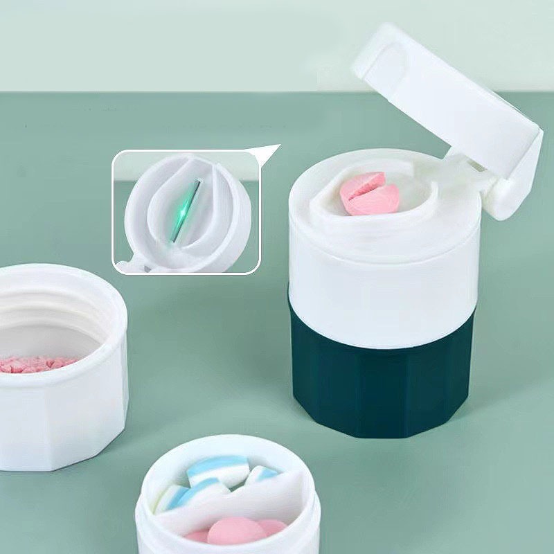 4in1กล่องเก็บยา แยกเม็ดยา ตัดยา บดยา และ มีถ้วยใส่น้ำขนาดเล็กในตัว พกพาง่าย ใช้งานง่าย