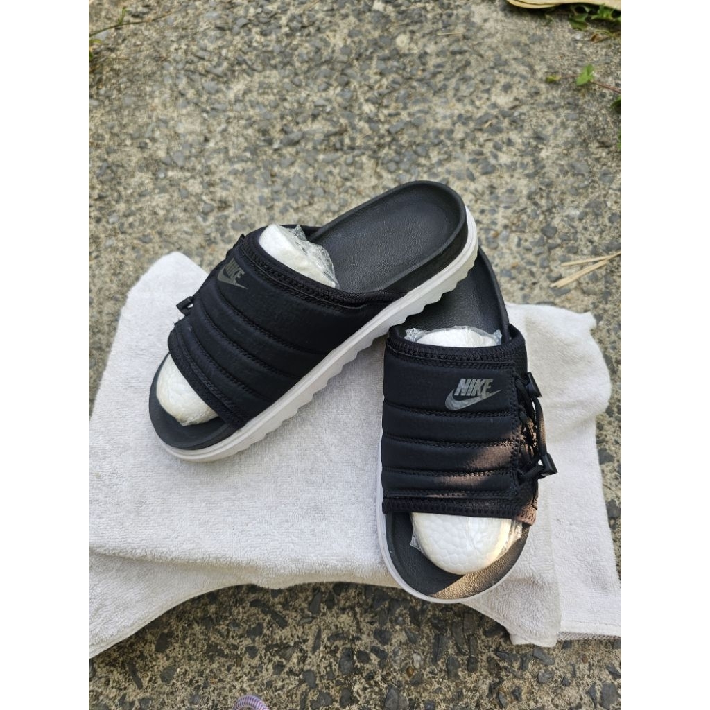 รองเท้าแตะ Nike Asuna